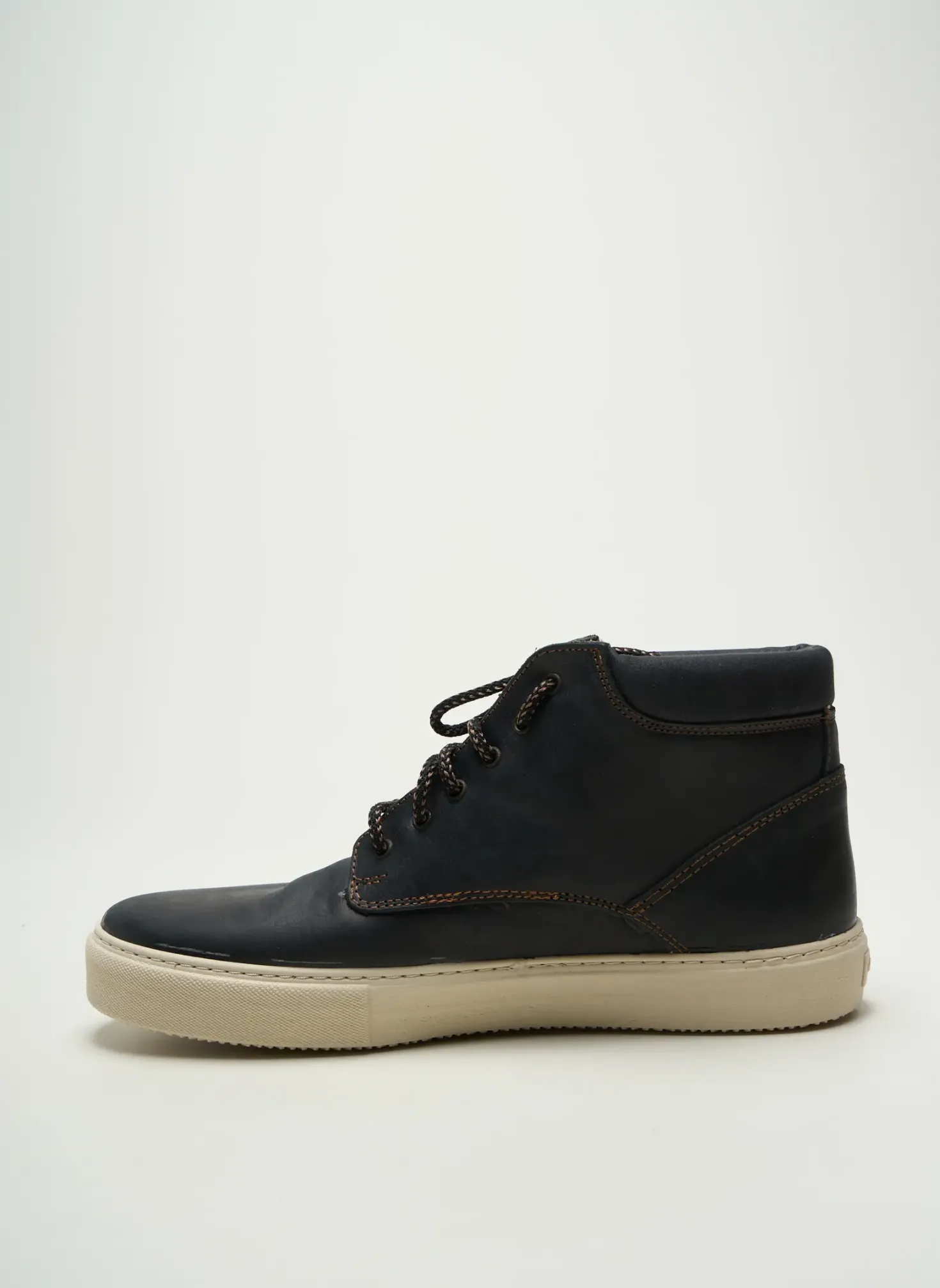 Baskets Victoria Noir Bout Rond