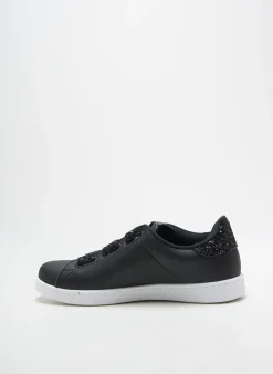Baskets Victoria Noir Talon Plat Jusqu'à 3cm