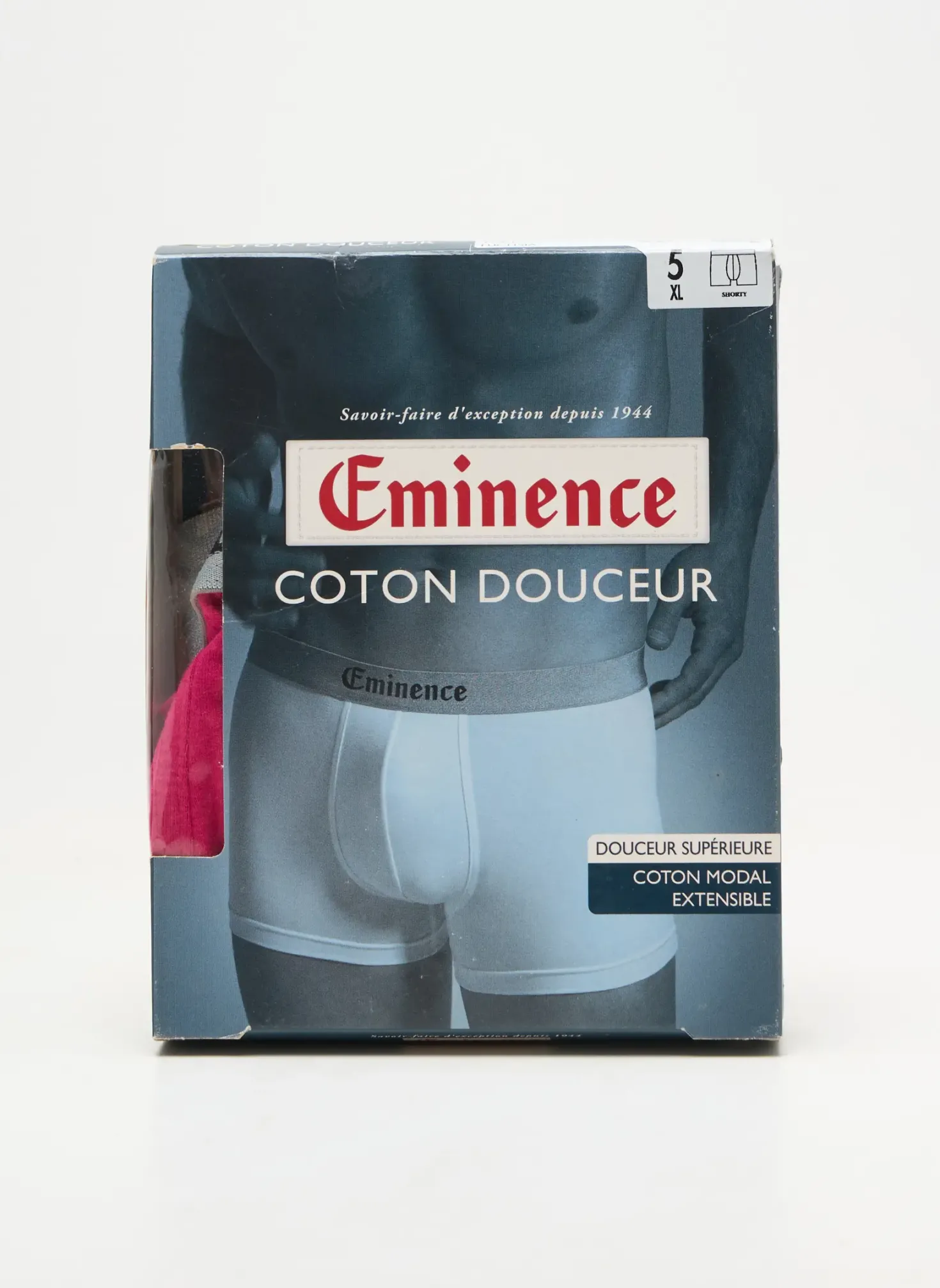Boxer Eminence Rose