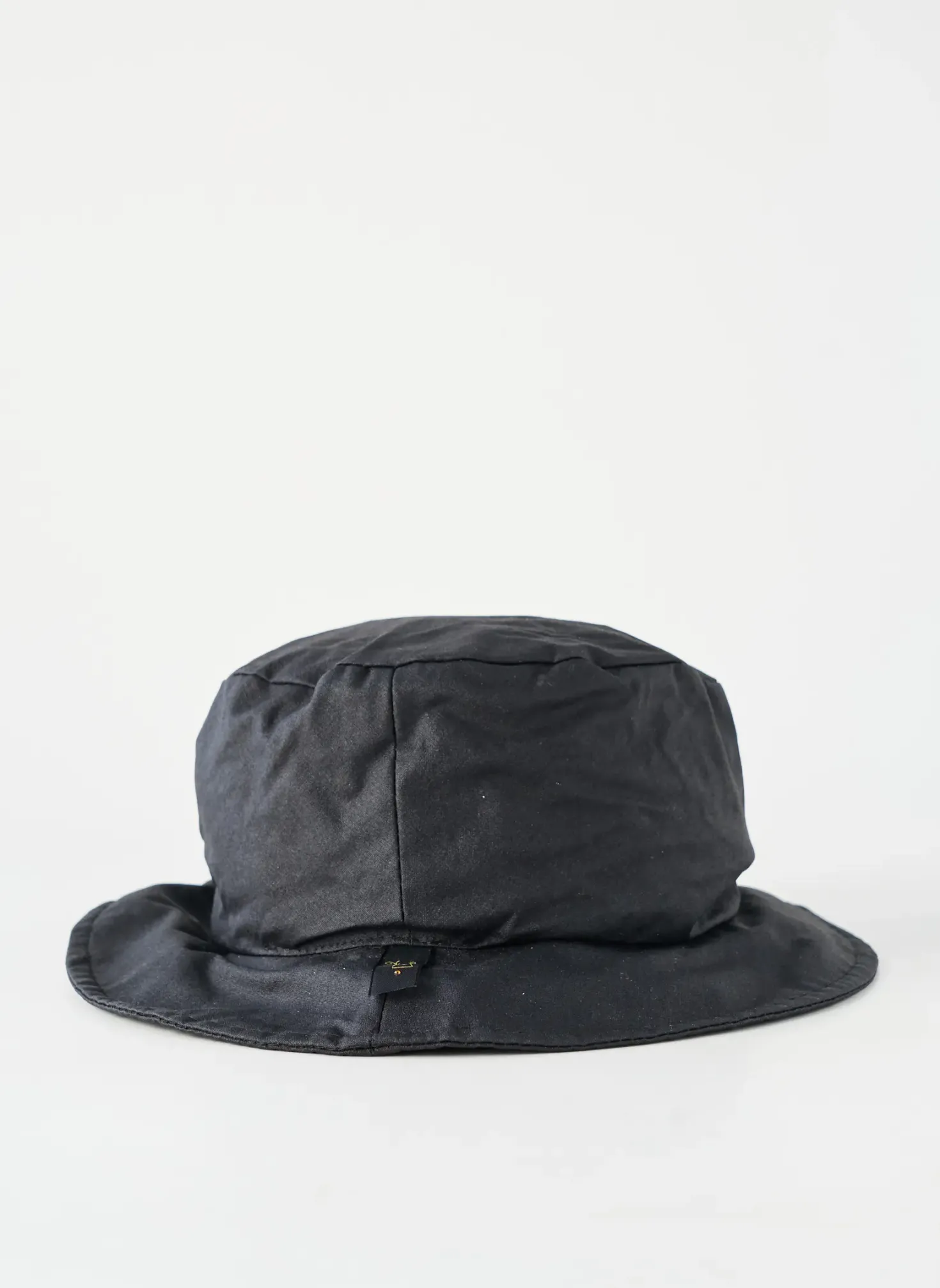 Chapeau Tout En Tete Noir