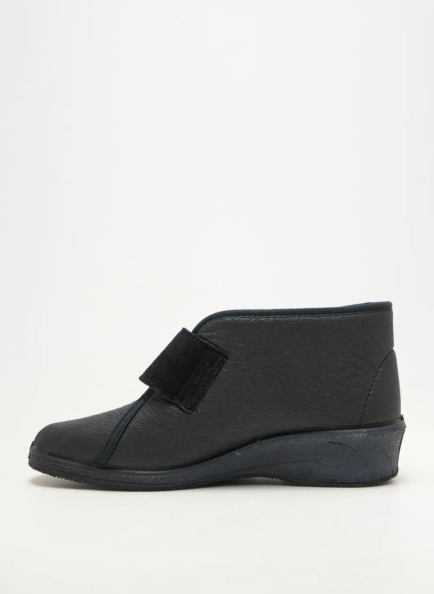 Chaussons/pantoufles Emanuela Noir Talon Plat Jusqu'à 3cm