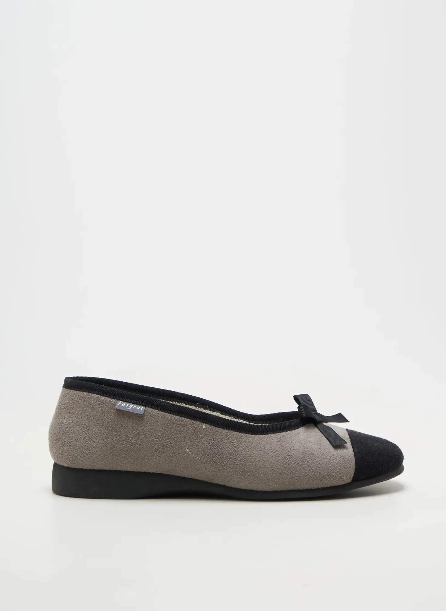 Chaussons/pantoufles Fargeot Gris Talon Plat Jusqu'à 3cm