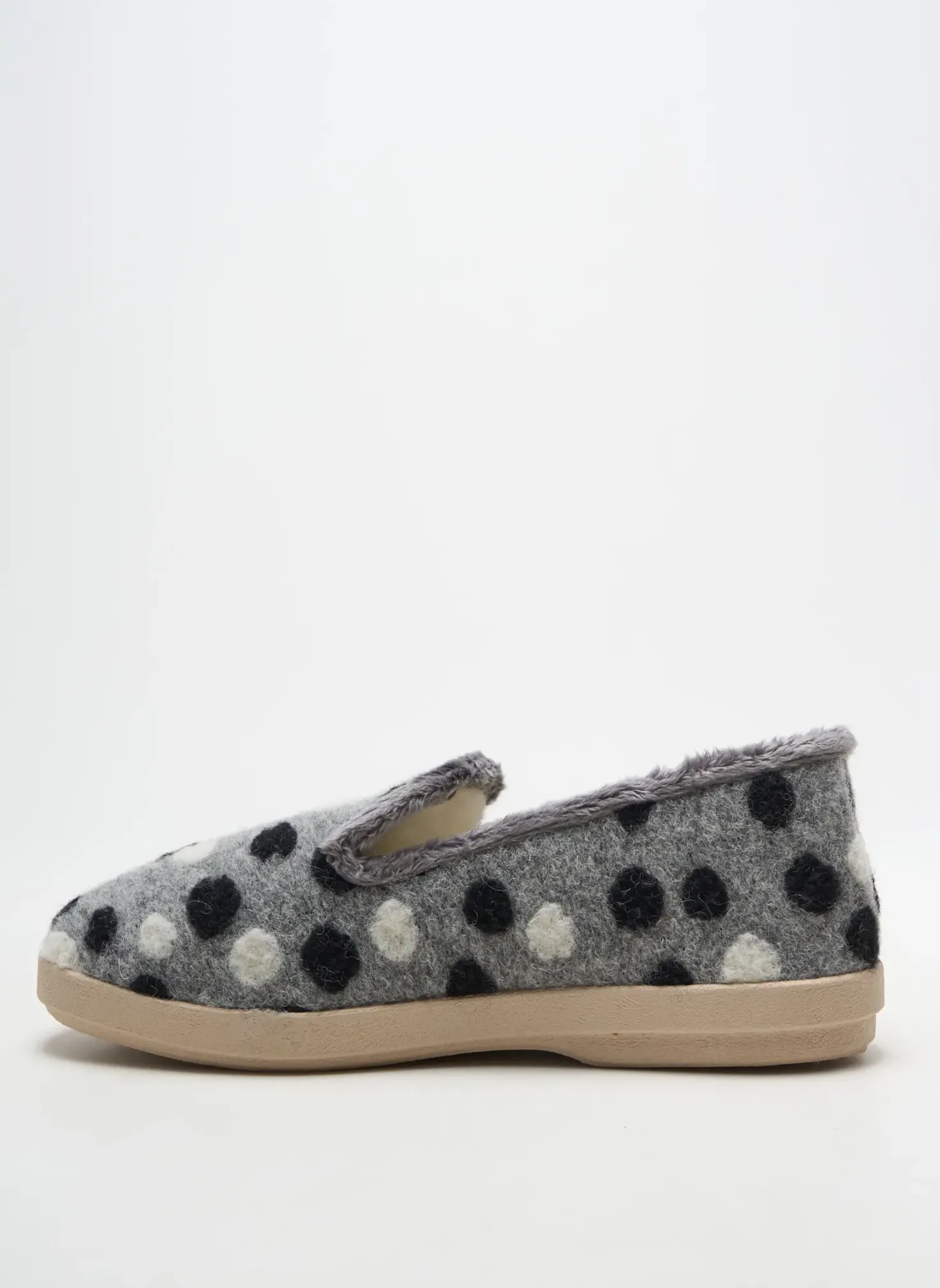 Chaussons/pantoufles Fargeot Gris Talon Plat Jusqu'à 3cm