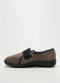 Chaussons/pantoufles Fargeot Marron Talon Plat Jusqu'à 3cm