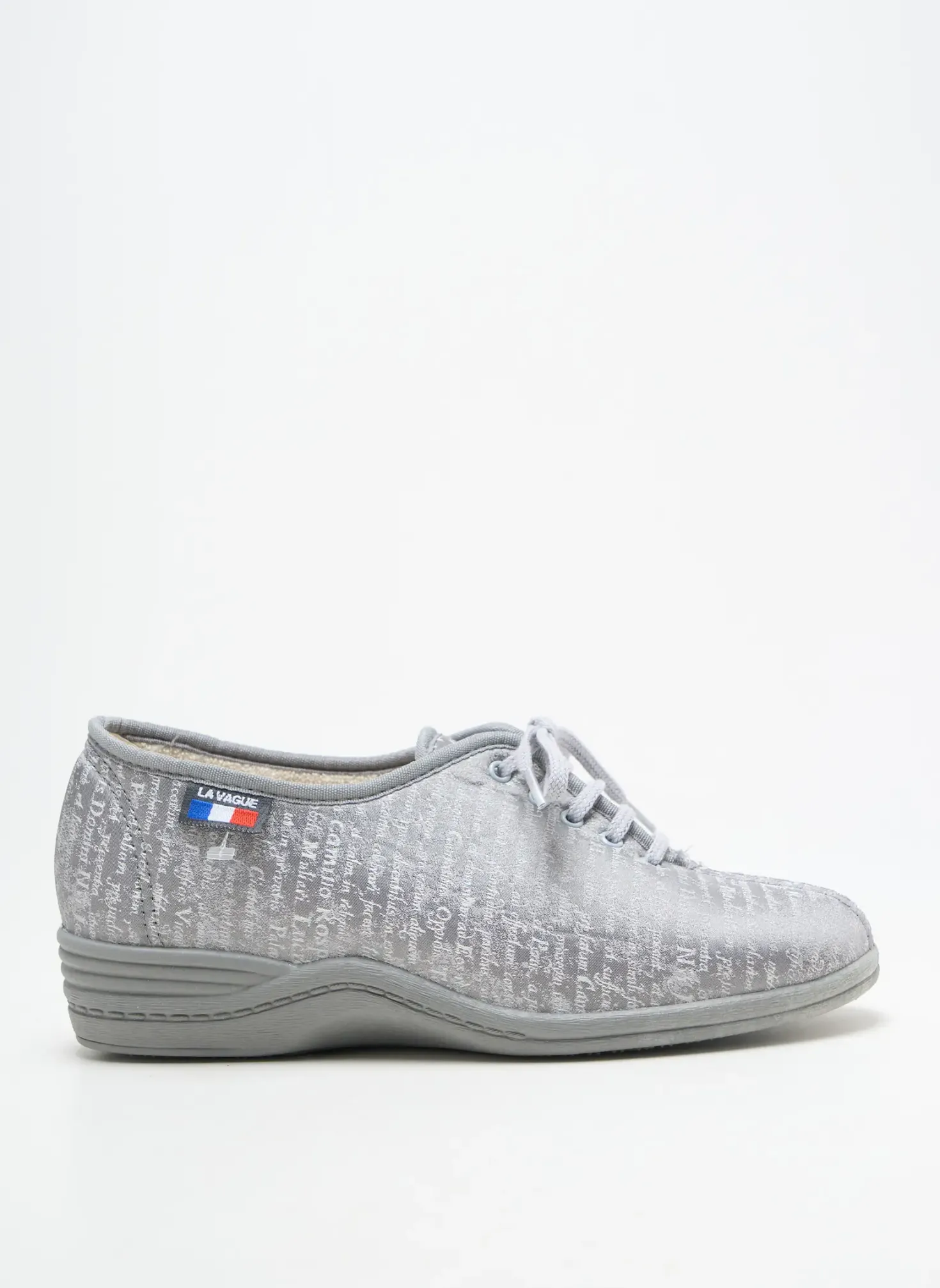 Chaussons/pantoufles La Vague Gris Talon Plat Jusqu'à 3cm