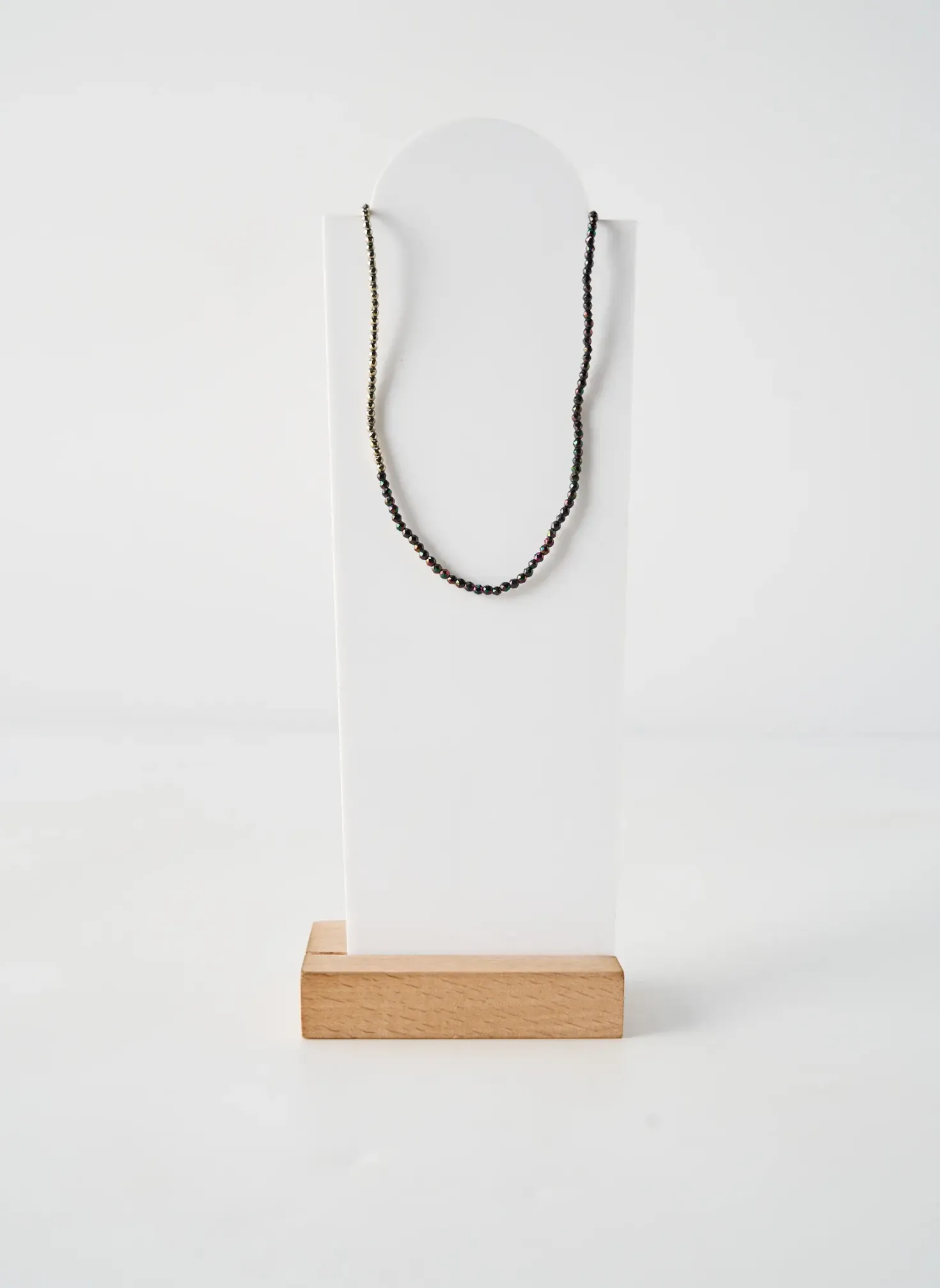 Collier Belle Mais Pas Que Noir
