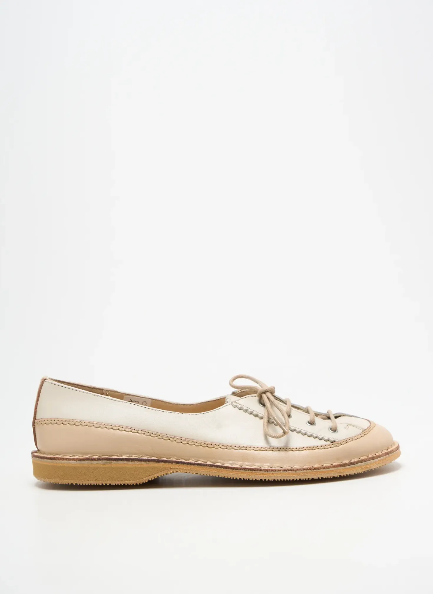 Derbies Ayoka Beige Talon Plat Jusqu'à 3cm