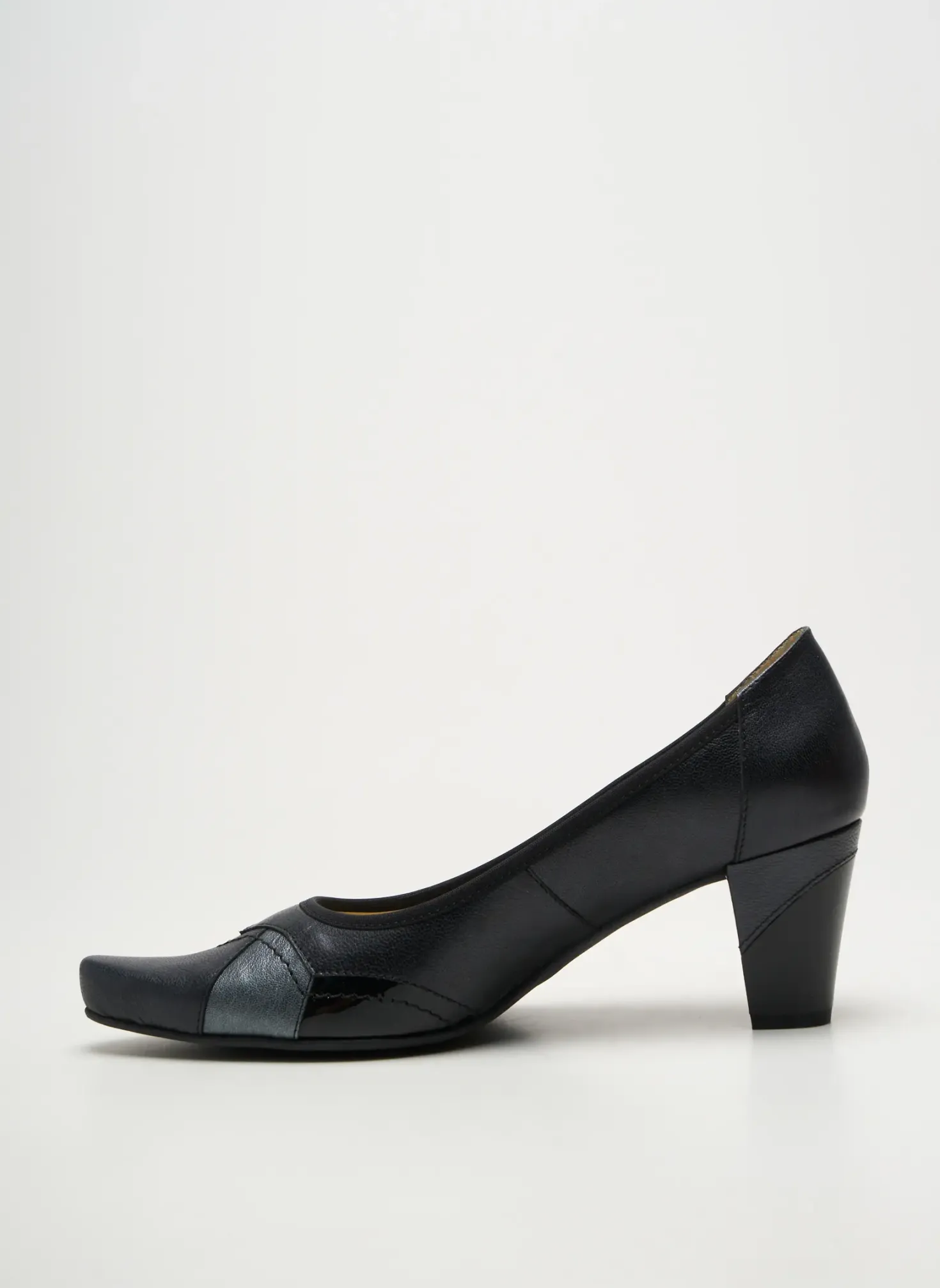 Escarpins Geo-reino Noir Talon De 4 À 6cm