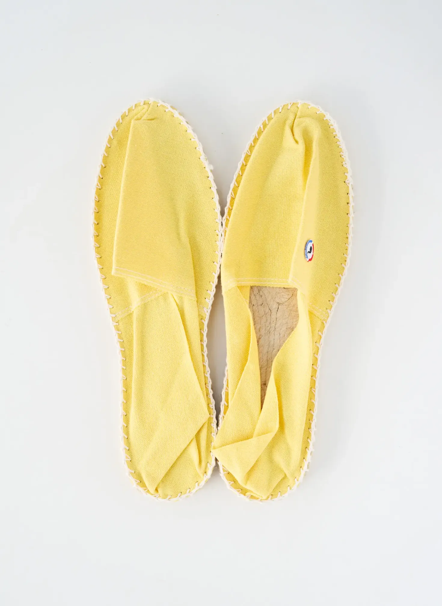 Espadrilles La Pantoufle À Pépère Jaune Talon Plat Jusqu'à 3cm
