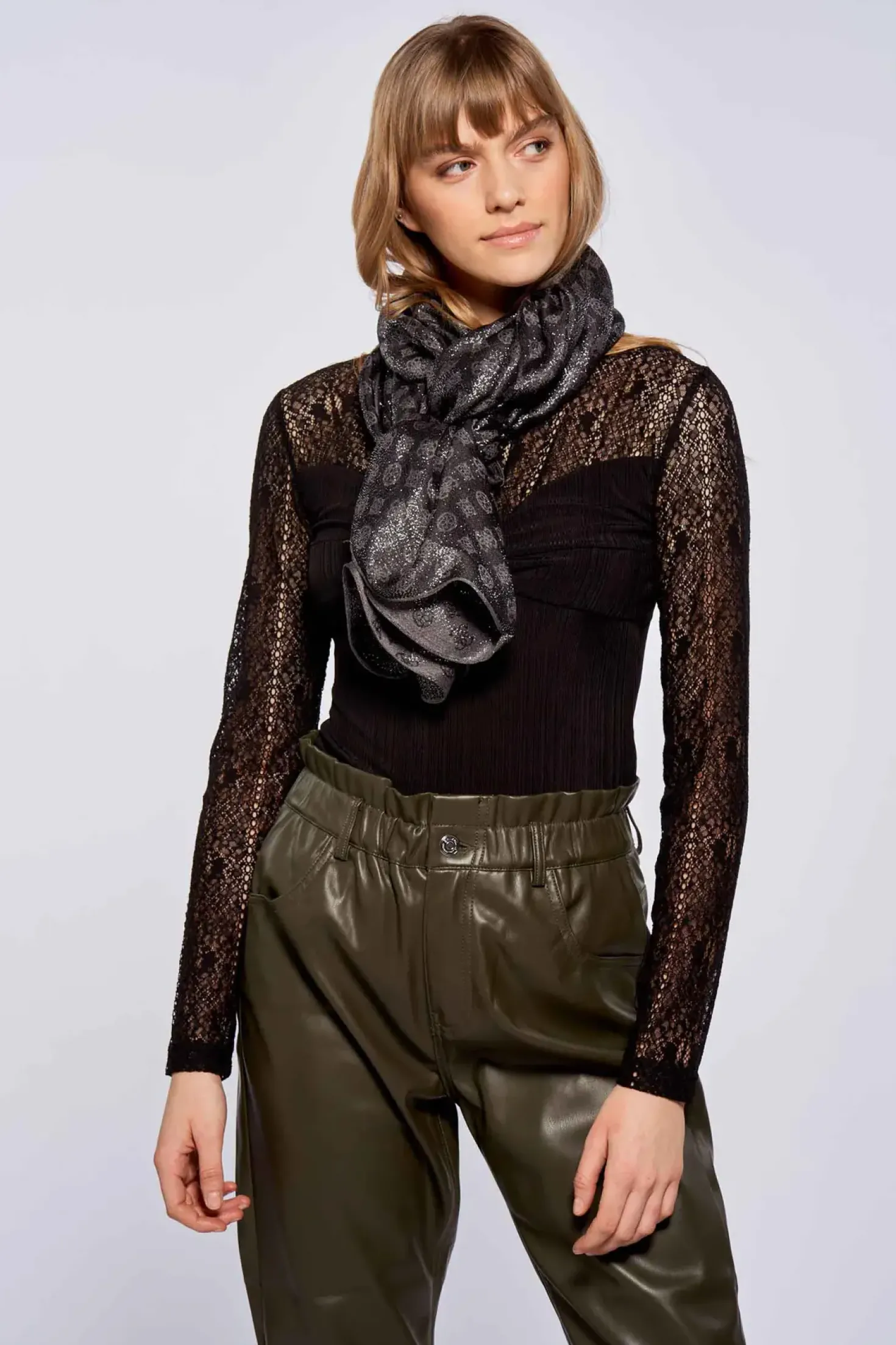 Foulard Guess Noir