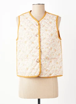 Gilet Sans Manche In April 1986 Beige