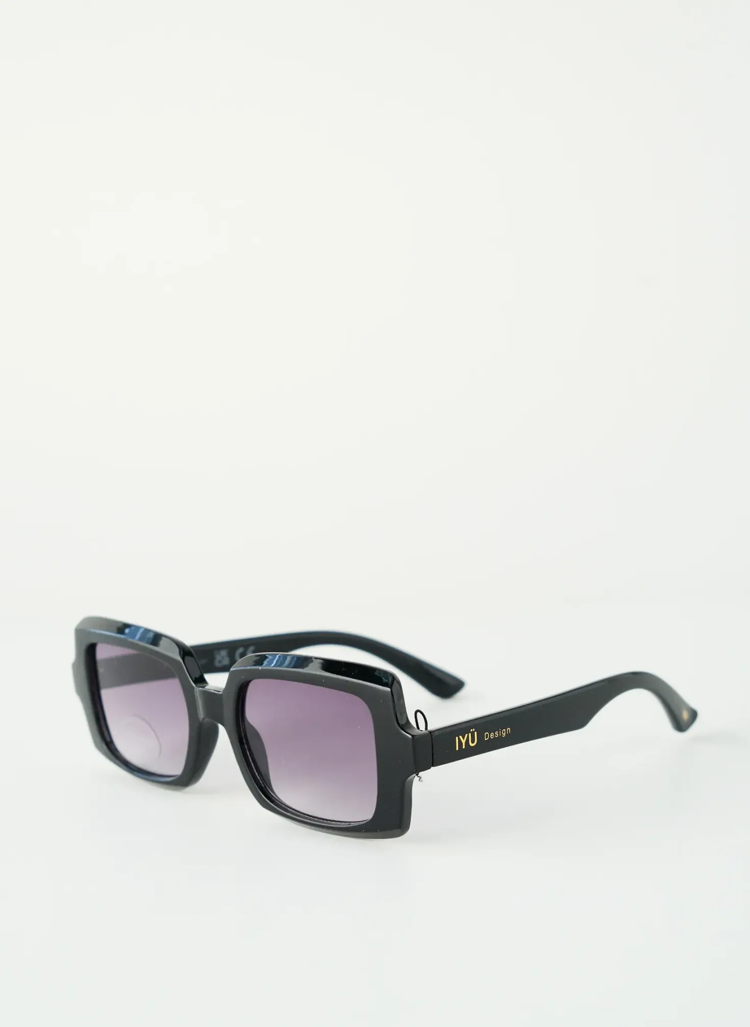 Lunettes De Soleil Iyü Noir