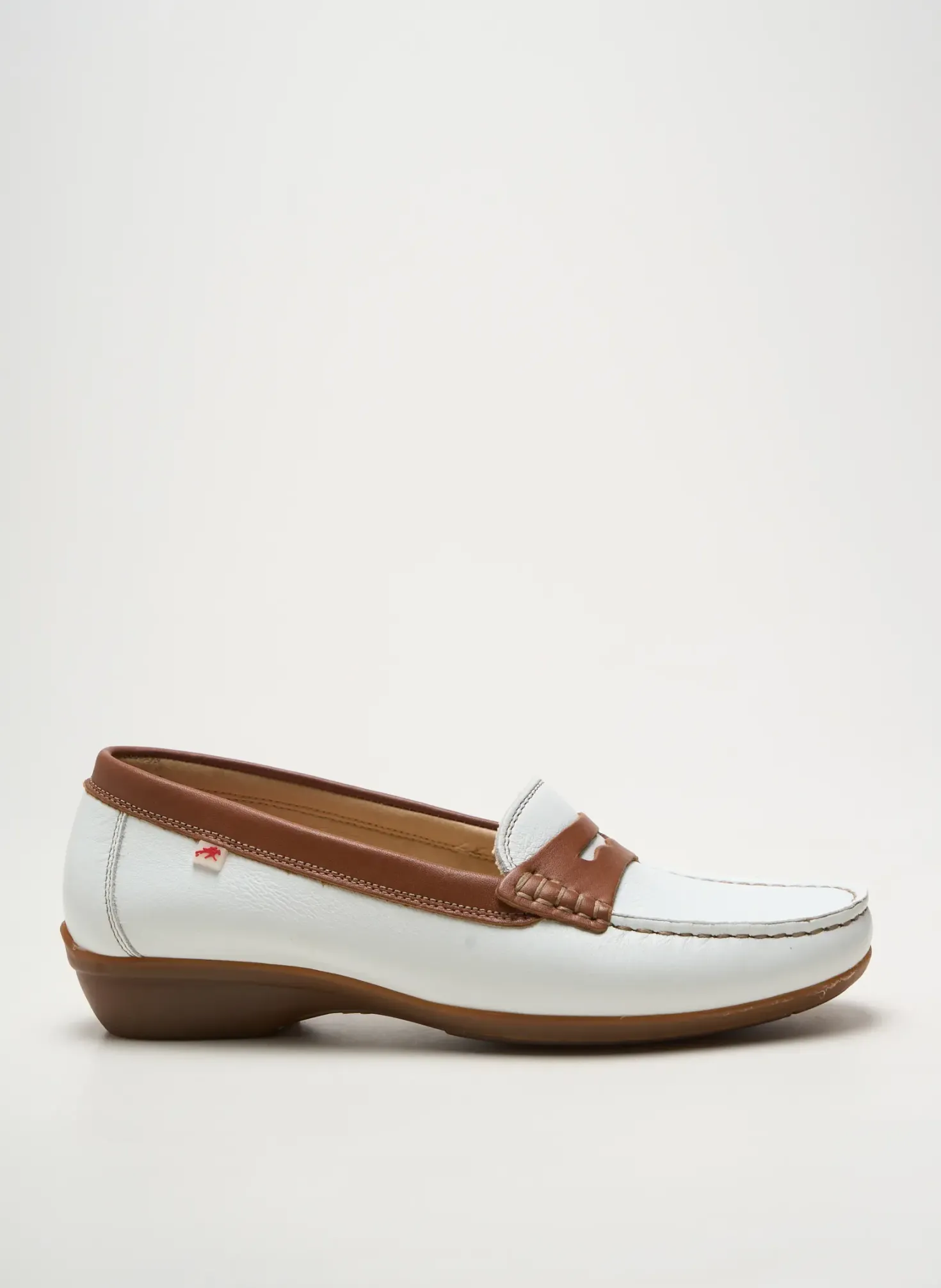 Mocassins Fluchos Blanc Talon Plat Jusqu'à 3cm