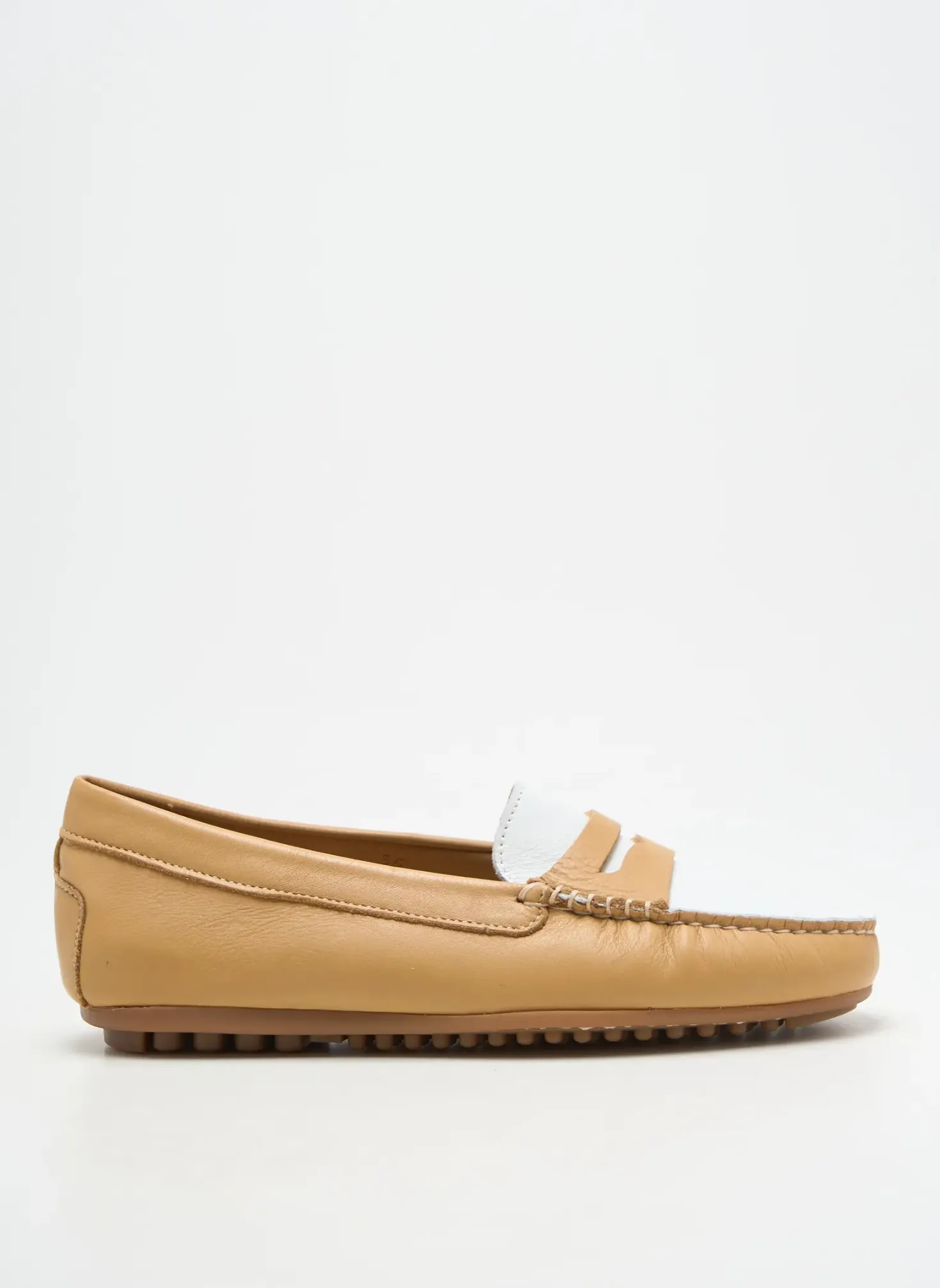 Mocassins Mastro Domenico Beige Talon Plat Jusqu'à 3cm
