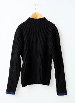 Pull Ddp Noir Manches Longues