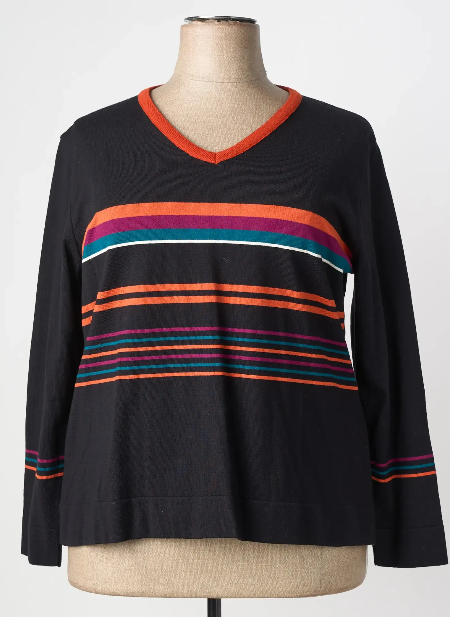 Pull Griffon Noir Manches Longues