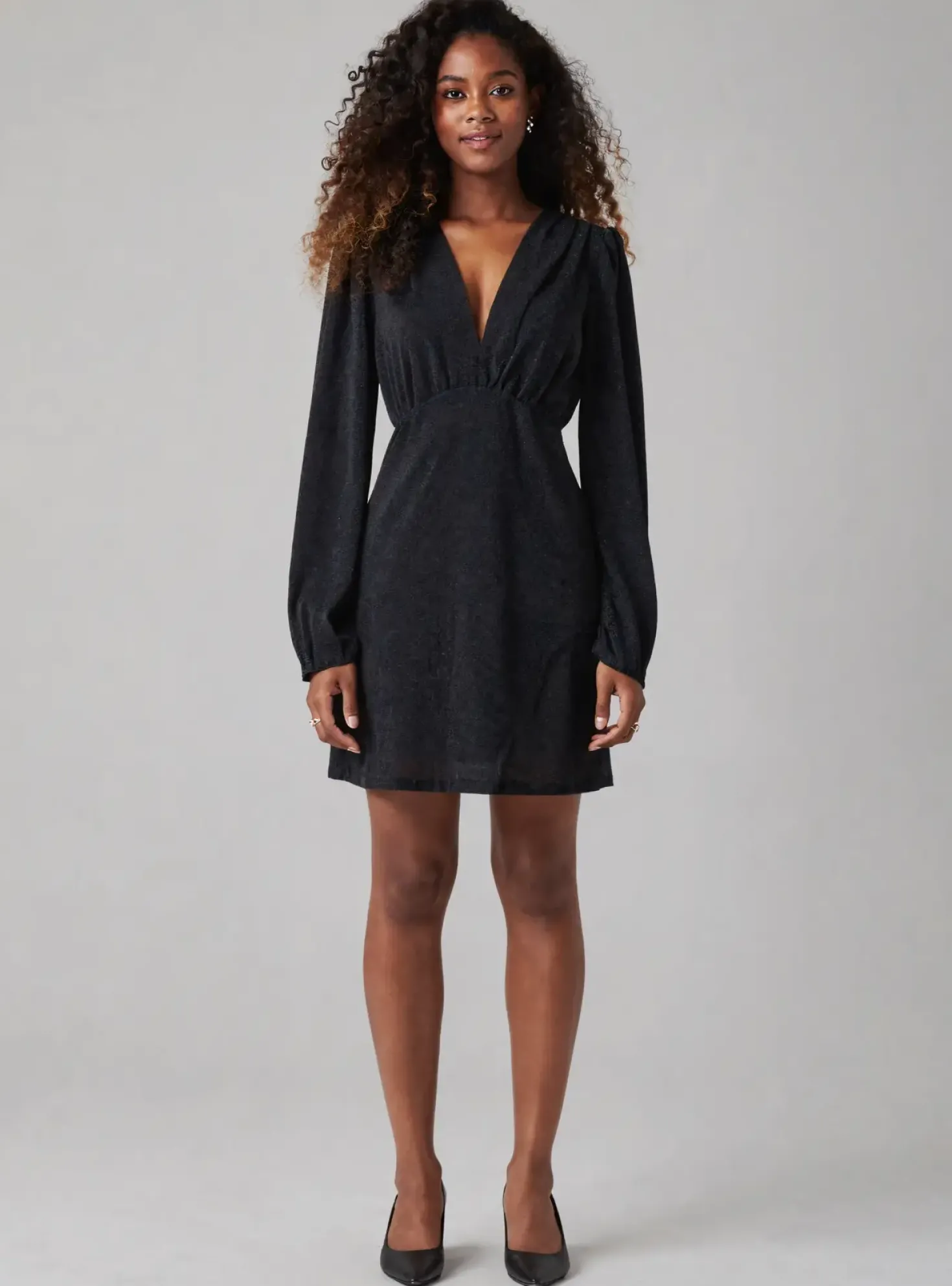 Robe Mi-longue La Petite Etoile Noir Manches Longues
