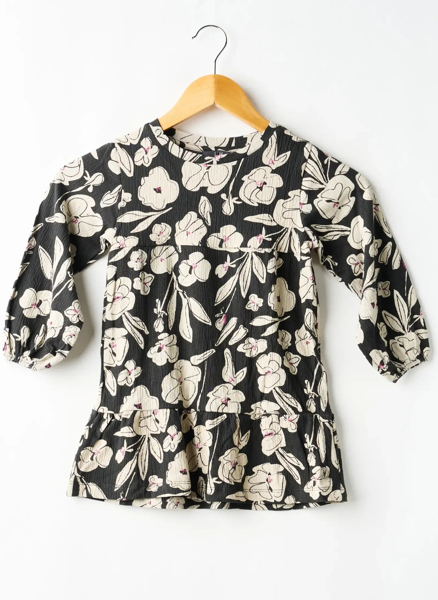 Robe Mi-longue Levv Label Noir Manches Longues