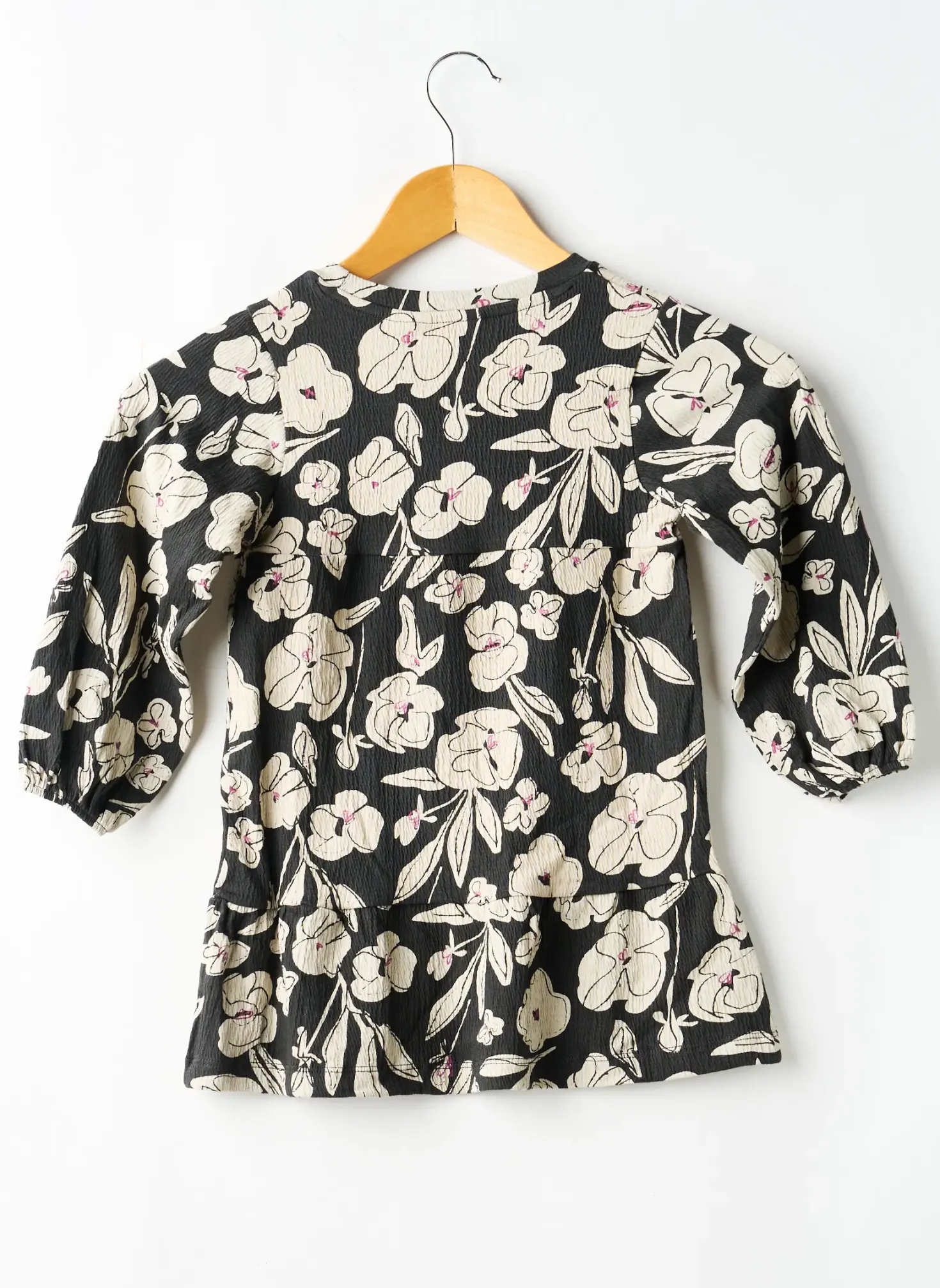 Robe Mi-longue Levv Label Noir Manches Longues