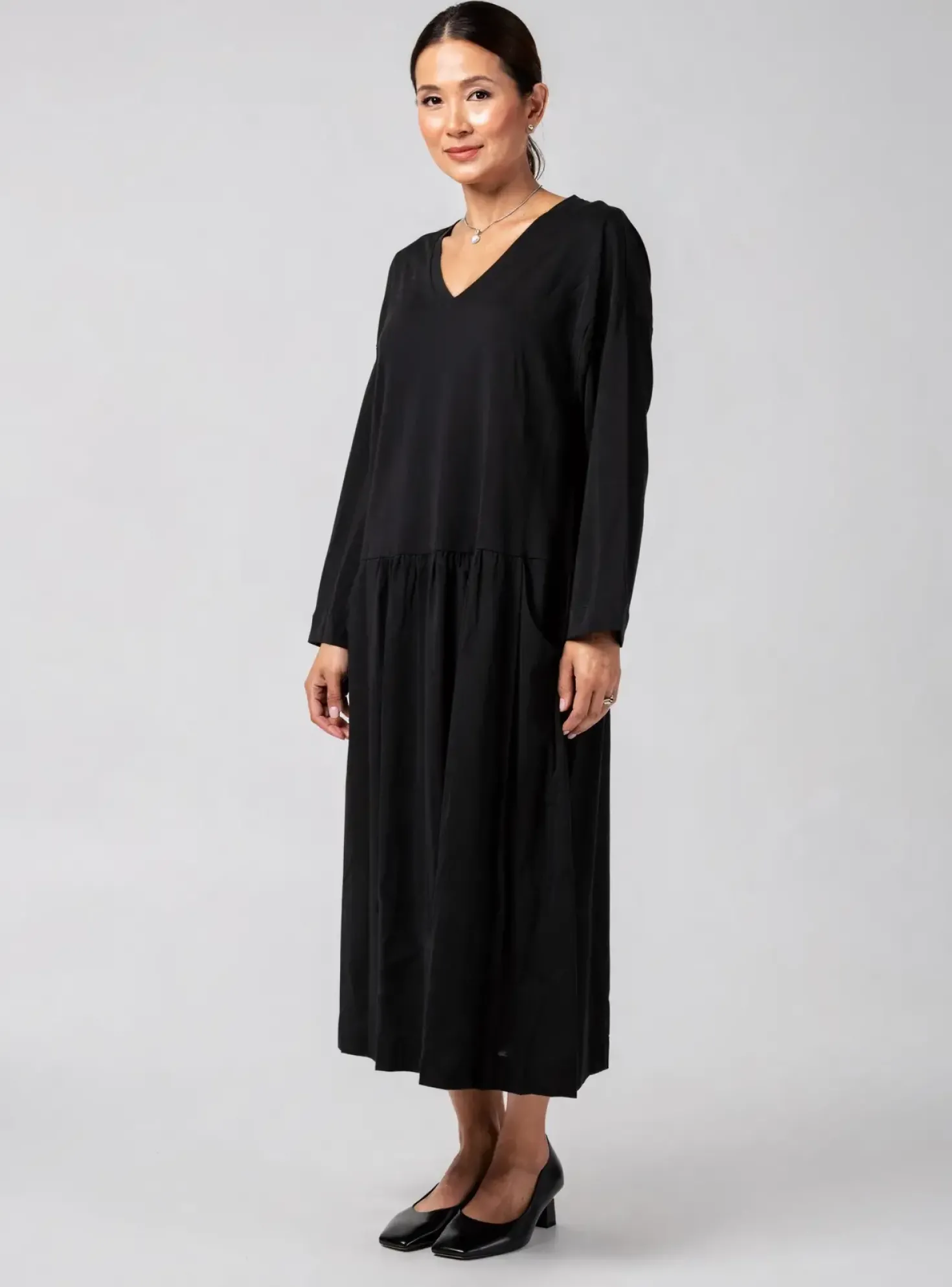 Robe Mi-longue Masai Noir Manches Longues