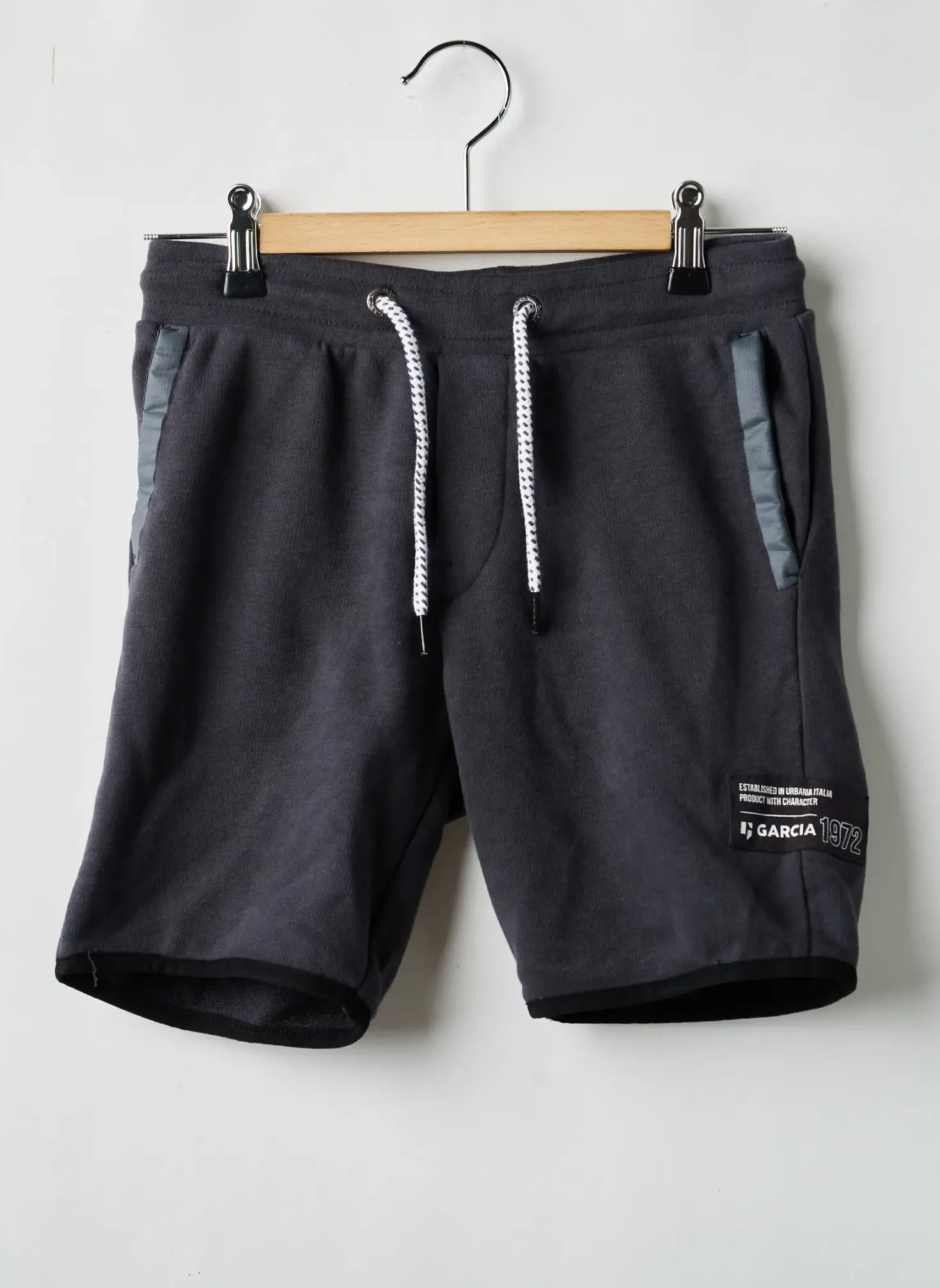 Short Garcia Gris